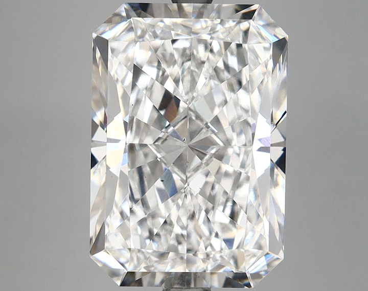 6.17 Carat Radiant Shaped Ideal Cut VS1 IGI Certified Lab Grown Diamond
