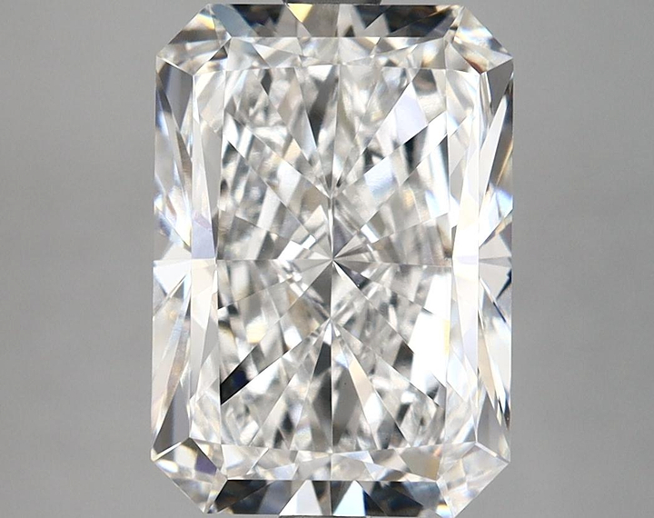 4.17 Carat Radiant Shaped Ideal Cut VVS2 IGI Certified Lab Grown Diamond