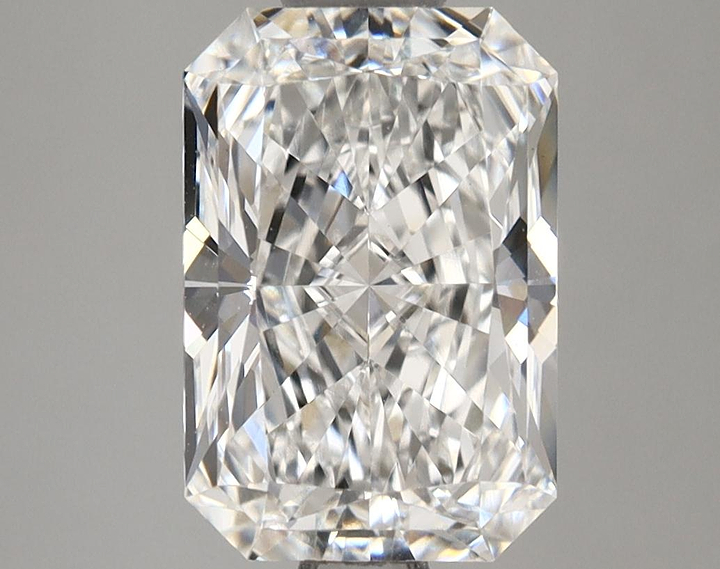 2.14 Carat Radiant Shaped Ideal Cut VVS2 IGI Certified Lab Grown Diamond