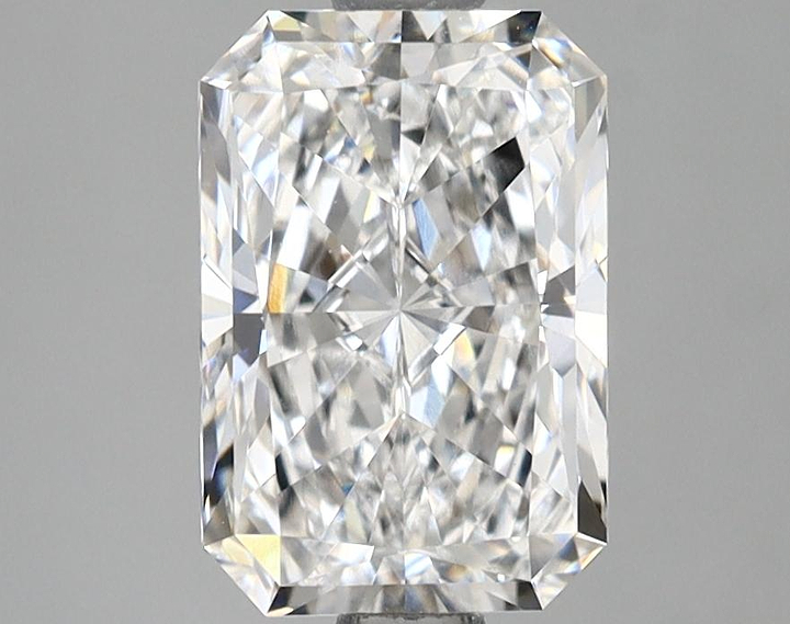 2.1 Carat Radiant Shaped Excellent Cut VVS2 IGI Certified Lab Grown Diamond