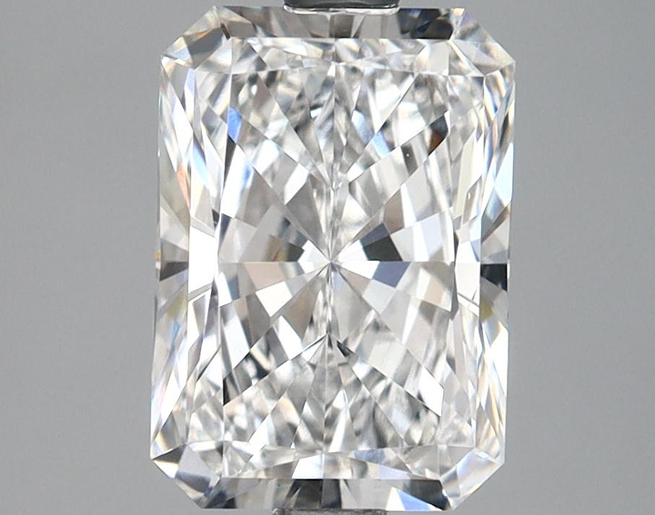 2.46 Carat Radiant Shaped Ideal Cut VVS2 IGI Certified Lab Grown Diamond