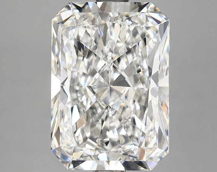3.95 Carat Radiant Shaped Ideal Cut VVS2 IGI Certified Lab Grown Diamond
