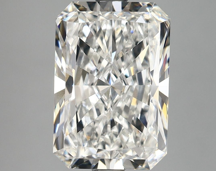 3.97 Carat Radiant Shaped Ideal Cut VVS2 IGI Certified Lab Grown Diamond