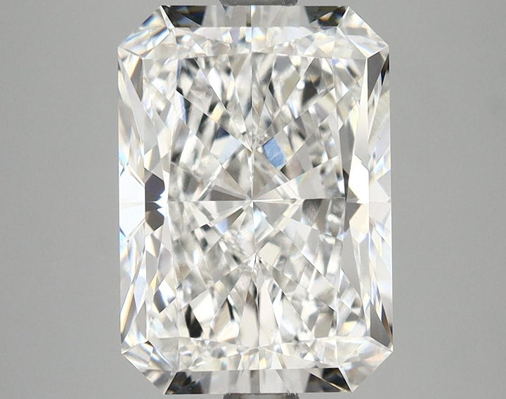 4.12 Carat Radiant Shaped Ideal Cut VVS2 IGI Certified Lab Grown Diamond