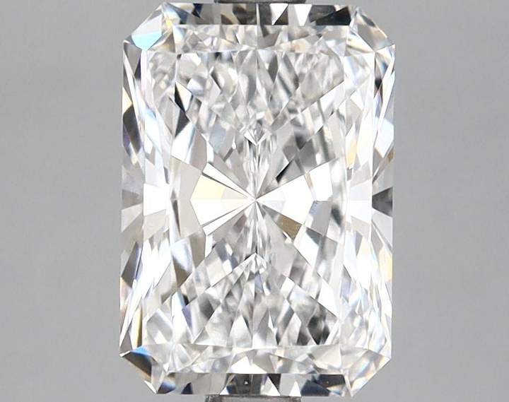 2.13 Carat Radiant Shaped Ideal Cut VVS2 IGI Certified Lab Grown Diamond