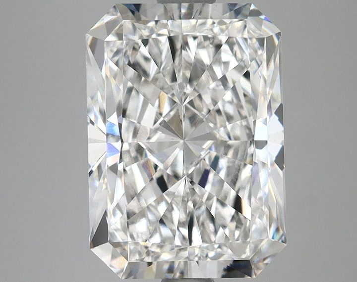 4.34 Carat Radiant Shaped Ideal Cut VS1 IGI Certified Lab Grown Diamond