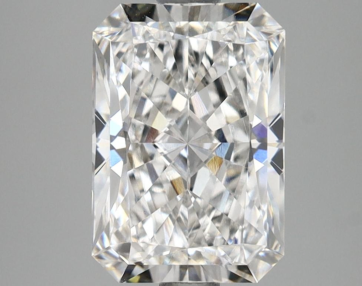 3.01 Carat Radiant Shaped Ideal Cut VVS2 IGI Certified Lab Grown Diamond
