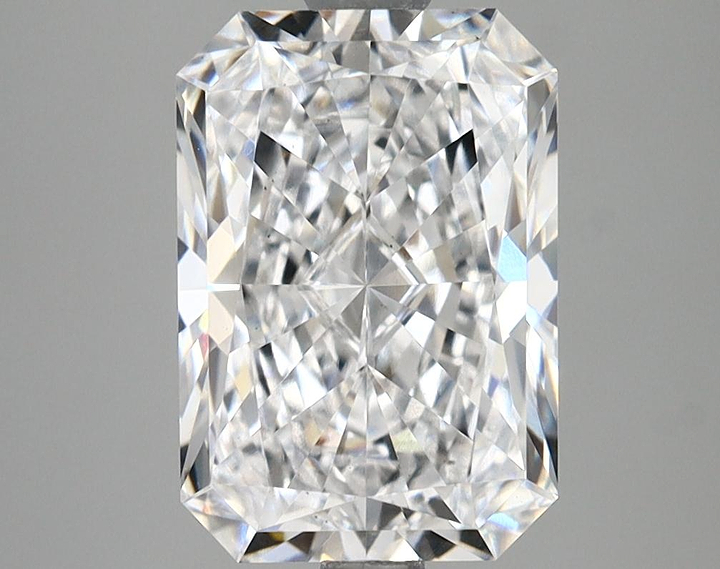 3.16 Carat Radiant Shaped Ideal Cut VS1 IGI Certified Lab Grown Diamond