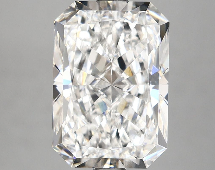 3.59 Carat Radiant Shaped Ideal Cut VVS2 IGI Certified Lab Grown Diamond