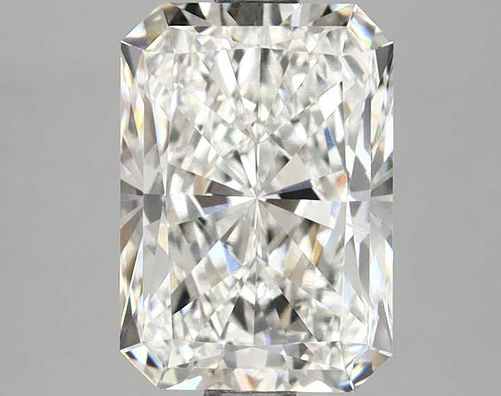 2.52 Carat Radiant Shaped Ideal Cut VVS2 IGI Certified Lab Grown Diamond