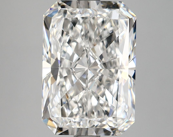 4.17 Carat Radiant Shaped Ideal Cut VVS2 IGI Certified Lab Grown Diamond