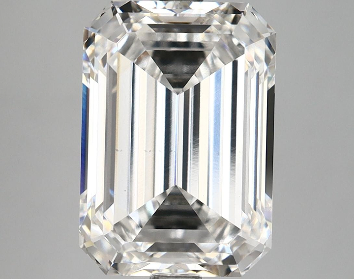 5.02 Carat Emerald Shaped Ideal Cut VS1 IGI Certified Lab Grown Diamond