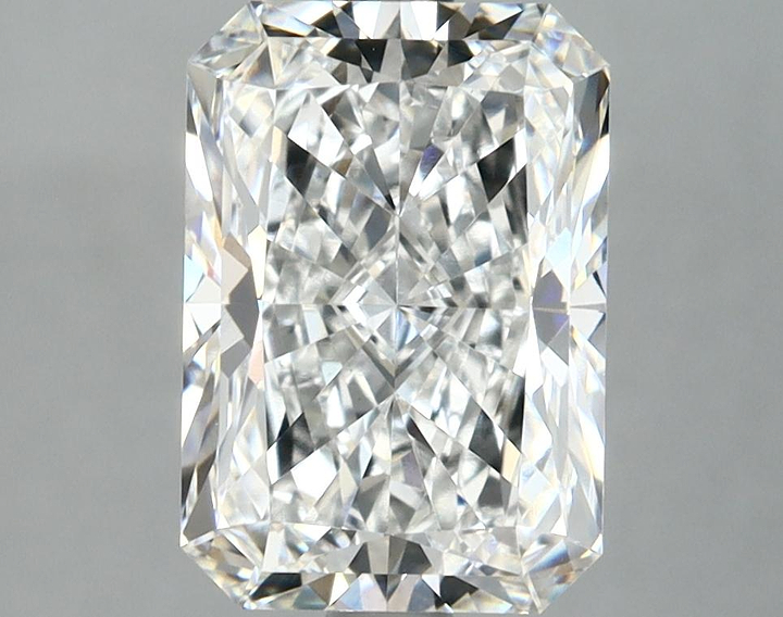 6.0 Carat Radiant Shaped Excellent Cut VS2 IGI Certified Lab Grown Diamond