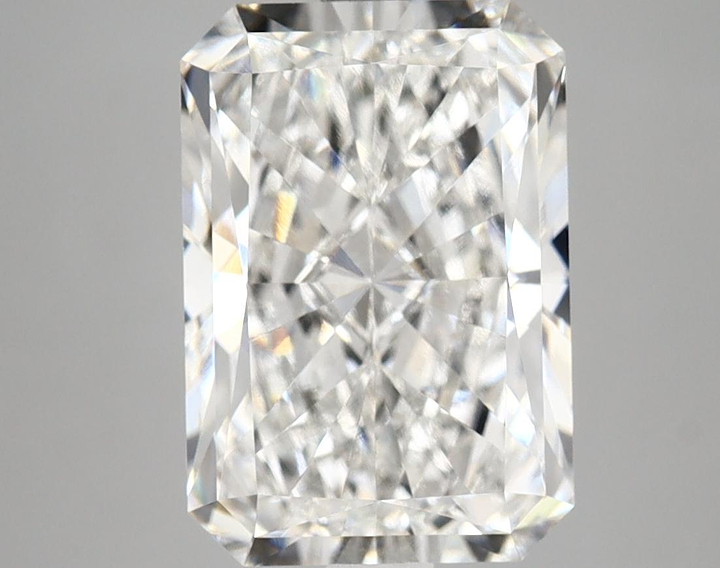 4.1 Carat Radiant Shaped Ideal Cut VVS2 IGI Certified Lab Grown Diamond