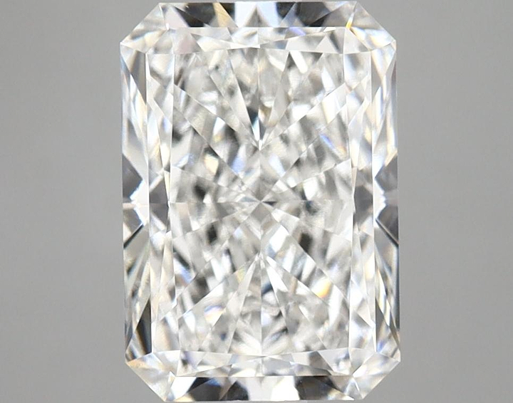 2.71 Carat Radiant Shaped Ideal Cut VVS2 IGI Certified Lab Grown Diamond