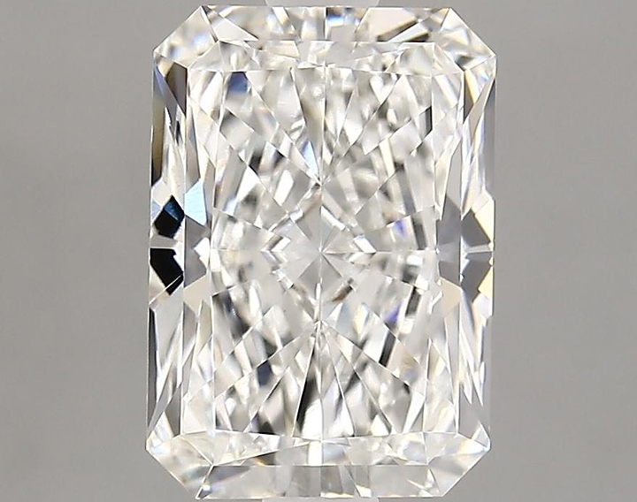 2.52 Carat Radiant Shaped Ideal Cut VVS2 IGI Certified Lab Grown Diamond