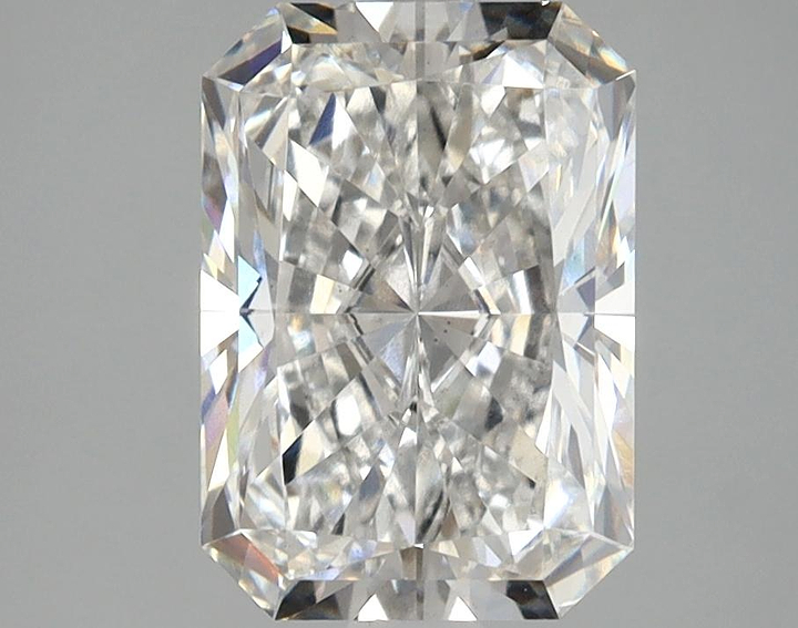 2.63 Carat Radiant Shaped Ideal Cut VS2 IGI Certified Lab Grown Diamond