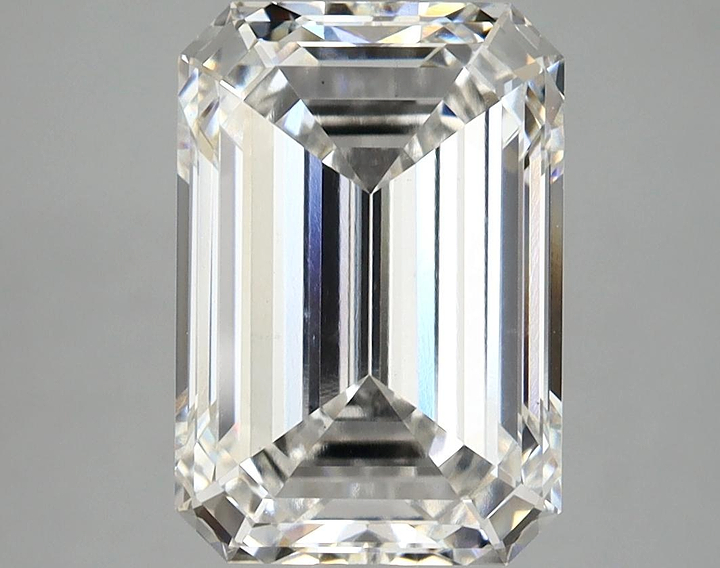 4.53 Carat Emerald Shaped Ideal Cut VS1 IGI Certified Lab Grown Diamond