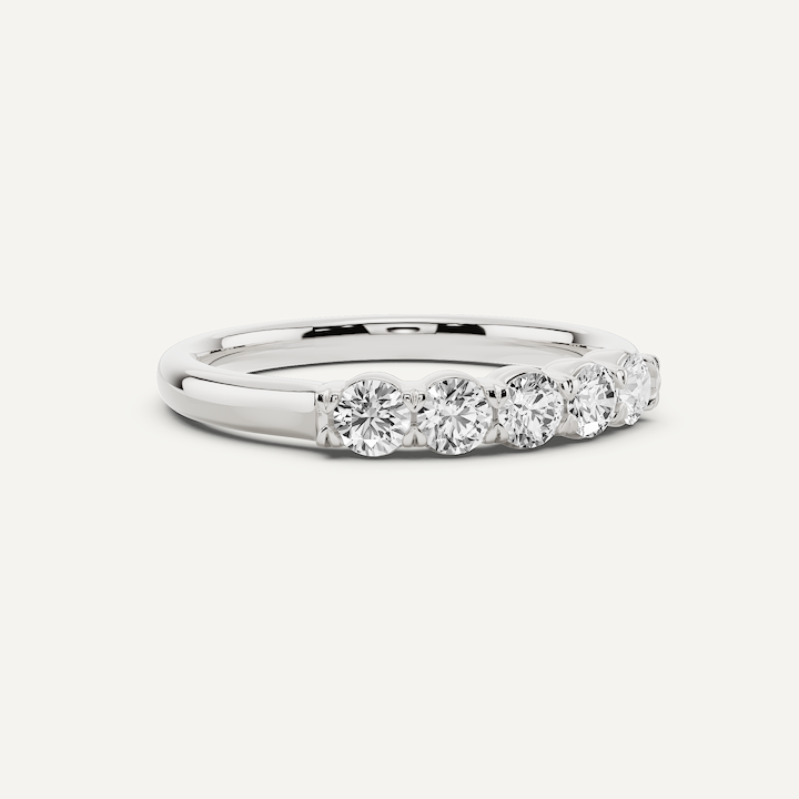 _roll_image@SKU:CL483-A1152LAD0494W #metal_14k-white-gold+origin_lab-grown+quality_g-si