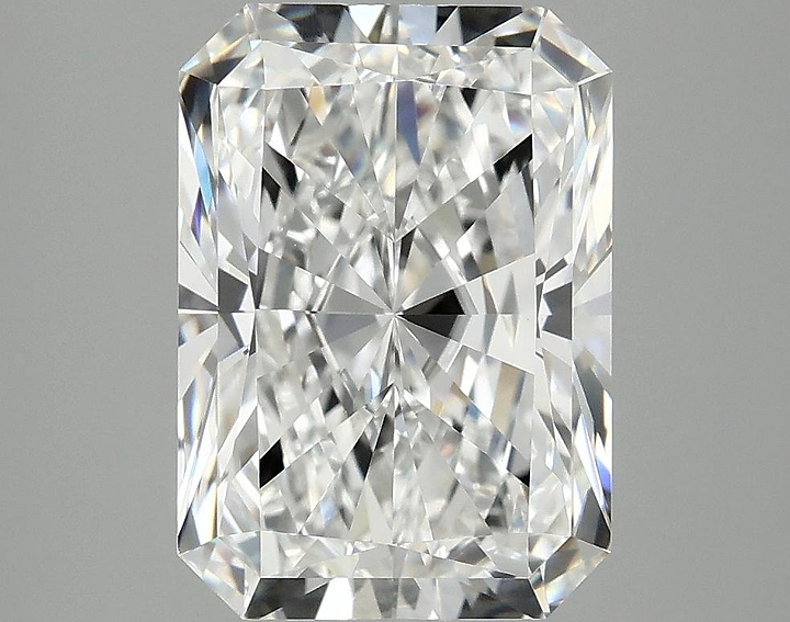 4.1 Carat Radiant Shaped Ideal Cut VVS2 IGI Certified Lab Grown Diamond