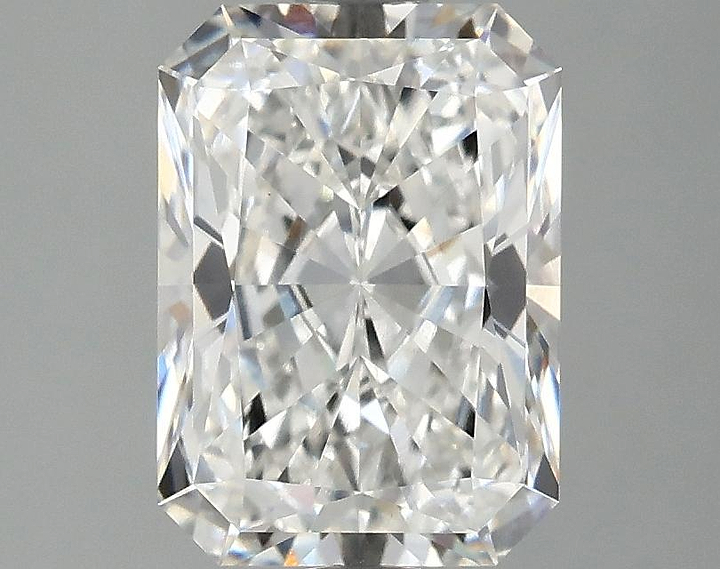 2.1 Carat Radiant Shaped Excellent Cut VS1 IGI Certified Lab Grown Diamond