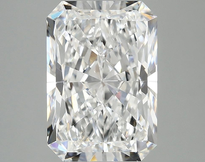 3.9 Carat Radiant Shaped Ideal Cut VVS2 IGI Certified Lab Grown Diamond