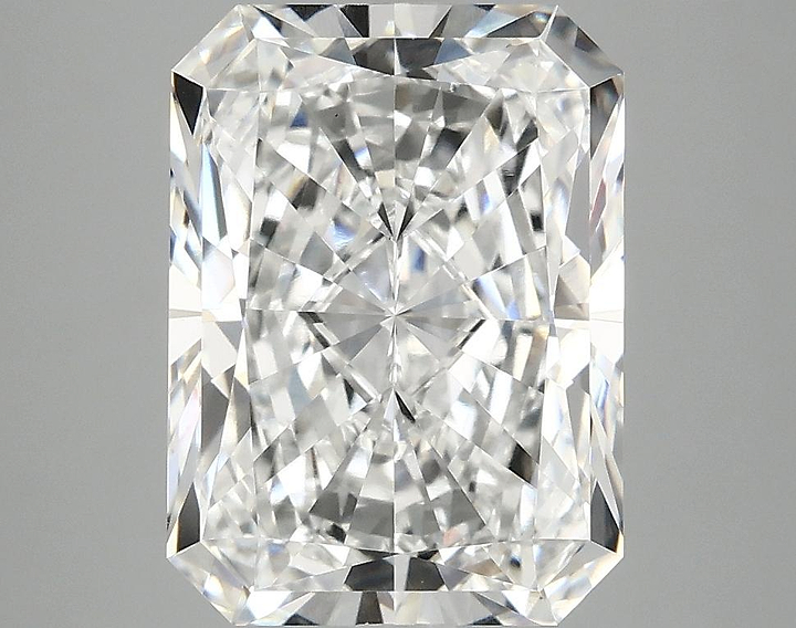 4.27 Carat Radiant Shaped Excellent Cut VS1 IGI Certified Lab Grown Diamond