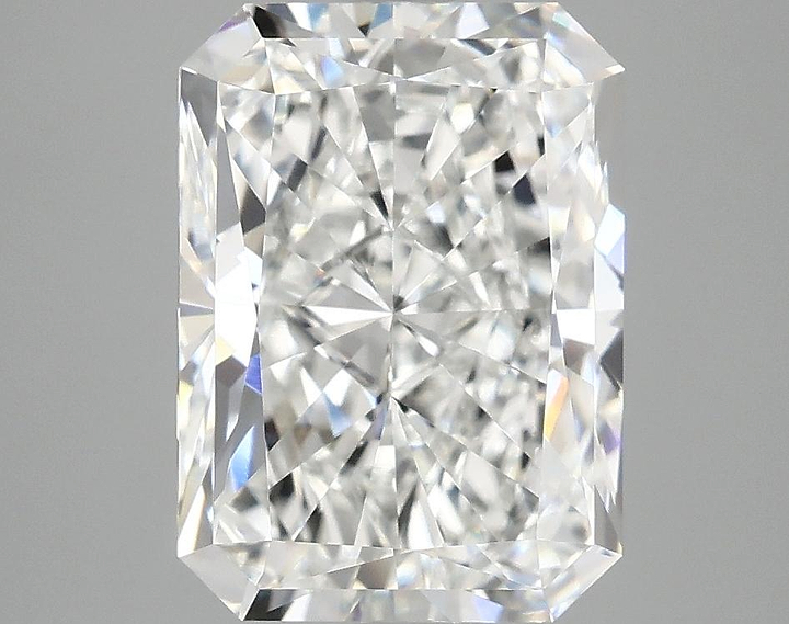 4.0 Carat Radiant Shaped Excellent Cut VVS2 IGI Certified Lab Grown Diamond