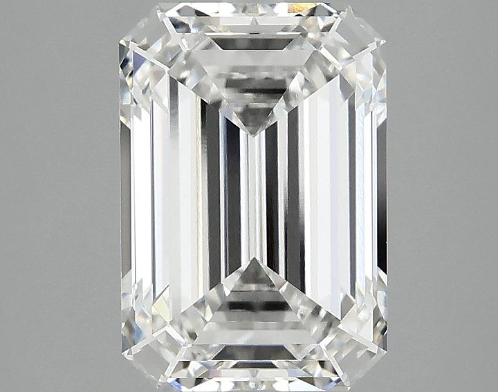 2.88 Carat Emerald Shaped Ideal Cut VS1 IGI Certified Lab Grown Diamond