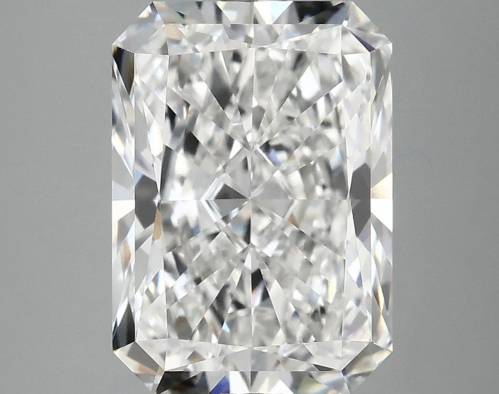 4.15 Carat Radiant Shaped Ideal Cut VVS2 IGI Certified Lab Grown Diamond