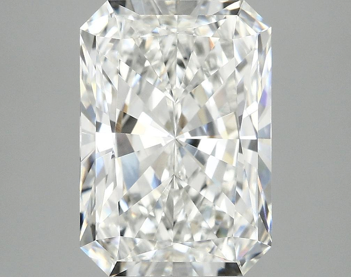 4.09 Carat Radiant Shaped Ideal Cut VVS2 IGI Certified Lab Grown Diamond