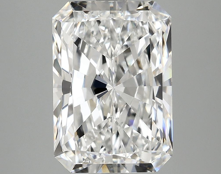 4.02 Carat Radiant Shaped Ideal Cut VVS2 IGI Certified Lab Grown Diamond