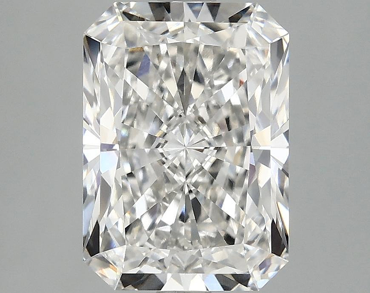3.04 Carat Radiant Shaped Ideal Cut VVS2 IGI Certified Lab Grown Diamond