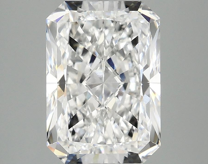 3.07 Carat Radiant Shaped Ideal Cut VS1 IGI Certified Lab Grown Diamond