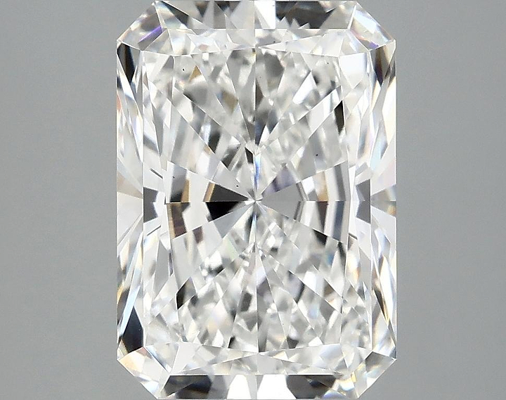4.17 Carat Radiant Shaped Ideal Cut VS1 IGI Certified Lab Grown Diamond