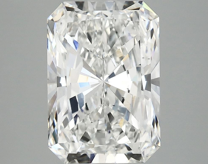 3.98 Carat Radiant Shaped Ideal Cut VS2 IGI Certified Lab Grown Diamond