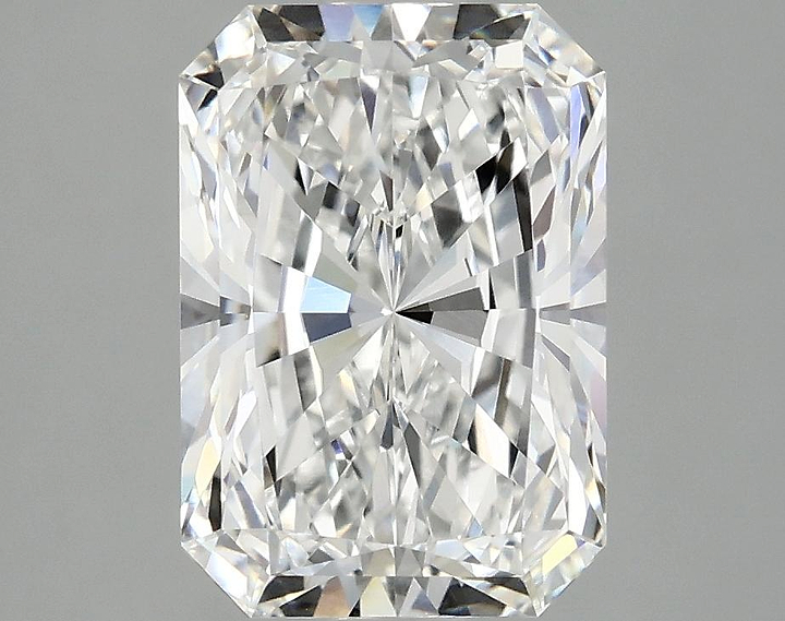 3.1 Carat Radiant Shaped Ideal Cut VVS2 IGI Certified Lab Grown Diamond