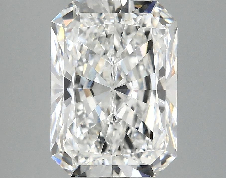 3.59 Carat Radiant Shaped Ideal Cut VVS2 IGI Certified Lab Grown Diamond