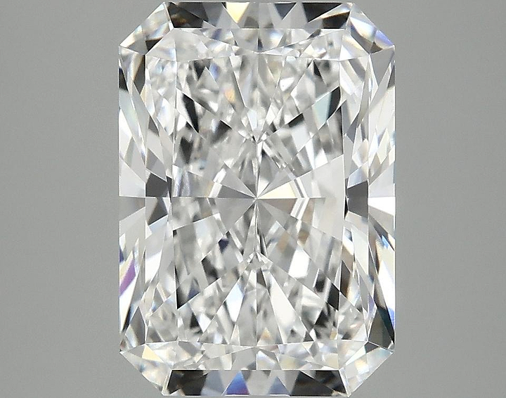 3.97 Carat Radiant Shaped Ideal Cut VS1 IGI Certified Lab Grown Diamond