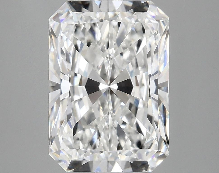 4.09 Carat Radiant Shaped Ideal Cut VVS2 IGI Certified Lab Grown Diamond