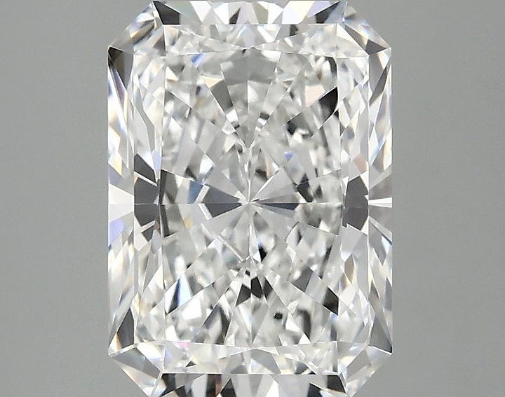 3.05 Carat Radiant Shaped Ideal Cut VVS2 IGI Certified Lab Grown Diamond