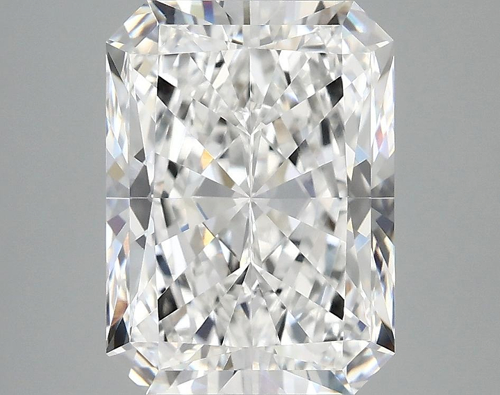 4.1 Carat Radiant Shaped Excellent Cut VVS2 IGI Certified Lab Grown Diamond
