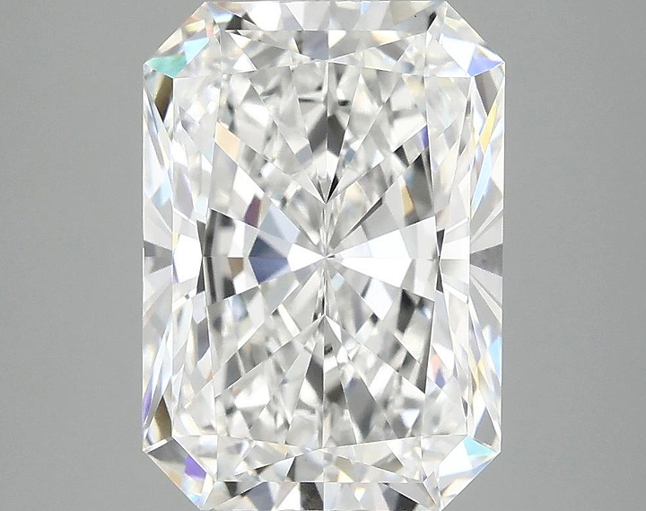 4.19 Carat Radiant Shaped Ideal Cut VVS2 IGI Certified Lab Grown Diamond