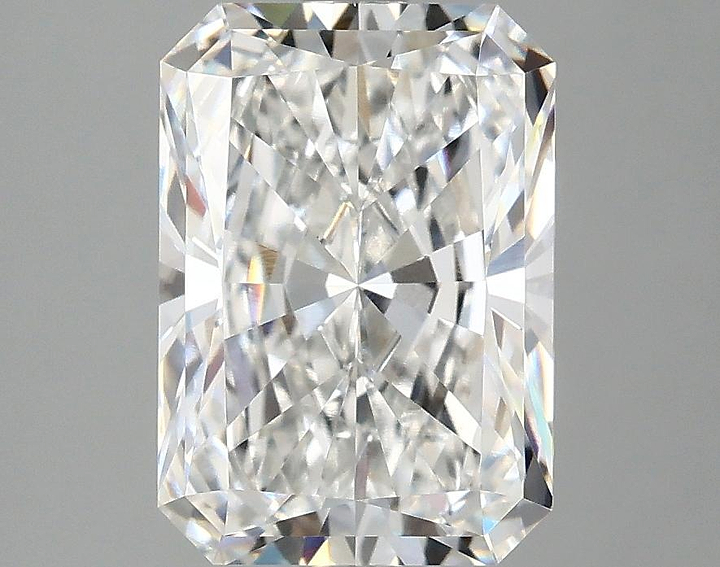 3.1 Carat Radiant Shaped Ideal Cut VS1 IGI Certified Lab Grown Diamond