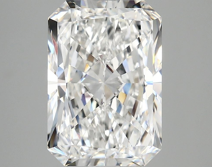 3.98 Carat Radiant Shaped Ideal Cut VVS2 IGI Certified Lab Grown Diamond