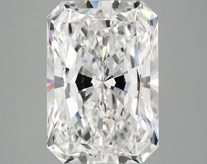 3.87 Carat Radiant Shaped Ideal Cut VVS2 IGI Certified Lab Grown Diamond