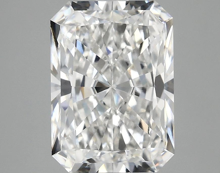 3.09 Carat Radiant Shaped Ideal Cut VVS2 IGI Certified Lab Grown Diamond