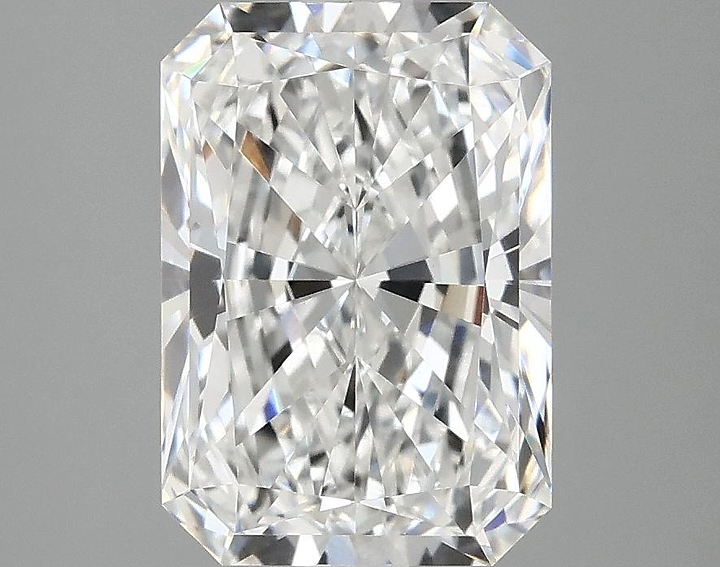 3.04 Carat Radiant Shaped Ideal Cut VVS2 IGI Certified Lab Grown Diamond