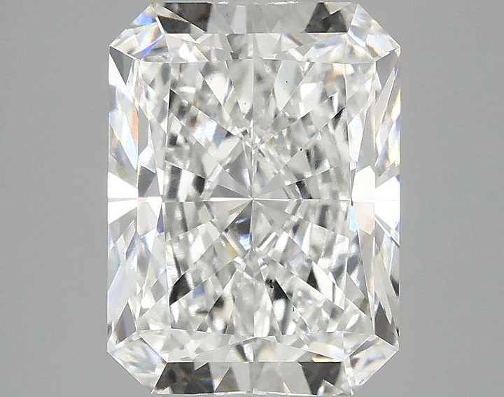 3.08 Carat Radiant Shaped Excellent Cut VS2 IGI Certified Lab Grown Diamond