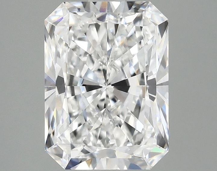 3.05 Carat Radiant Shaped Excellent Cut VS1 IGI Certified Lab Grown Diamond